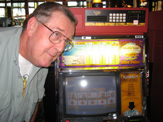 Bob got lucky with his second royal (shown right), this one in the Diamondhead area where a sequential RF would have been worth a whole bunch...